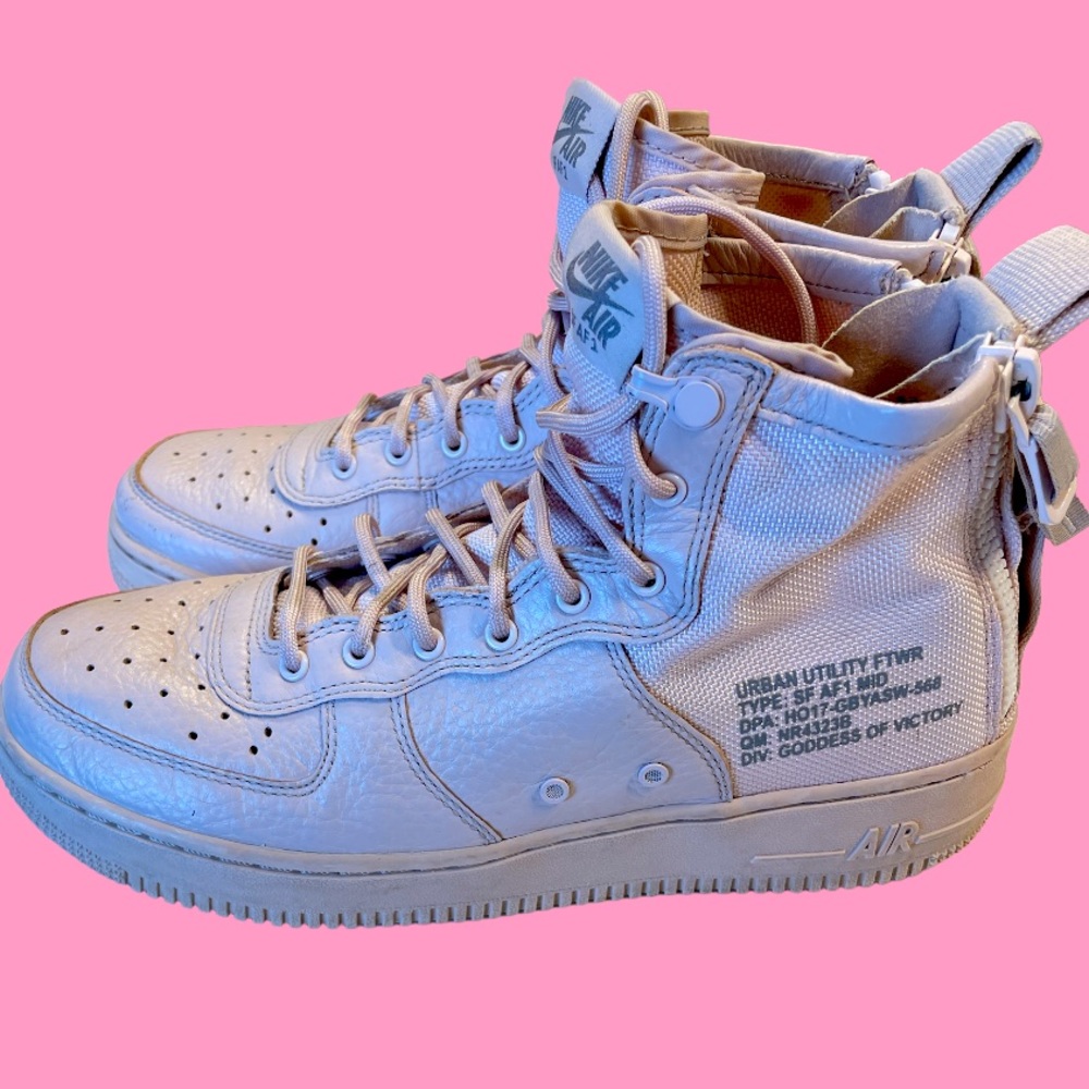 Nike SF AF1  Mid urban utility mauve pink zip hi-tops